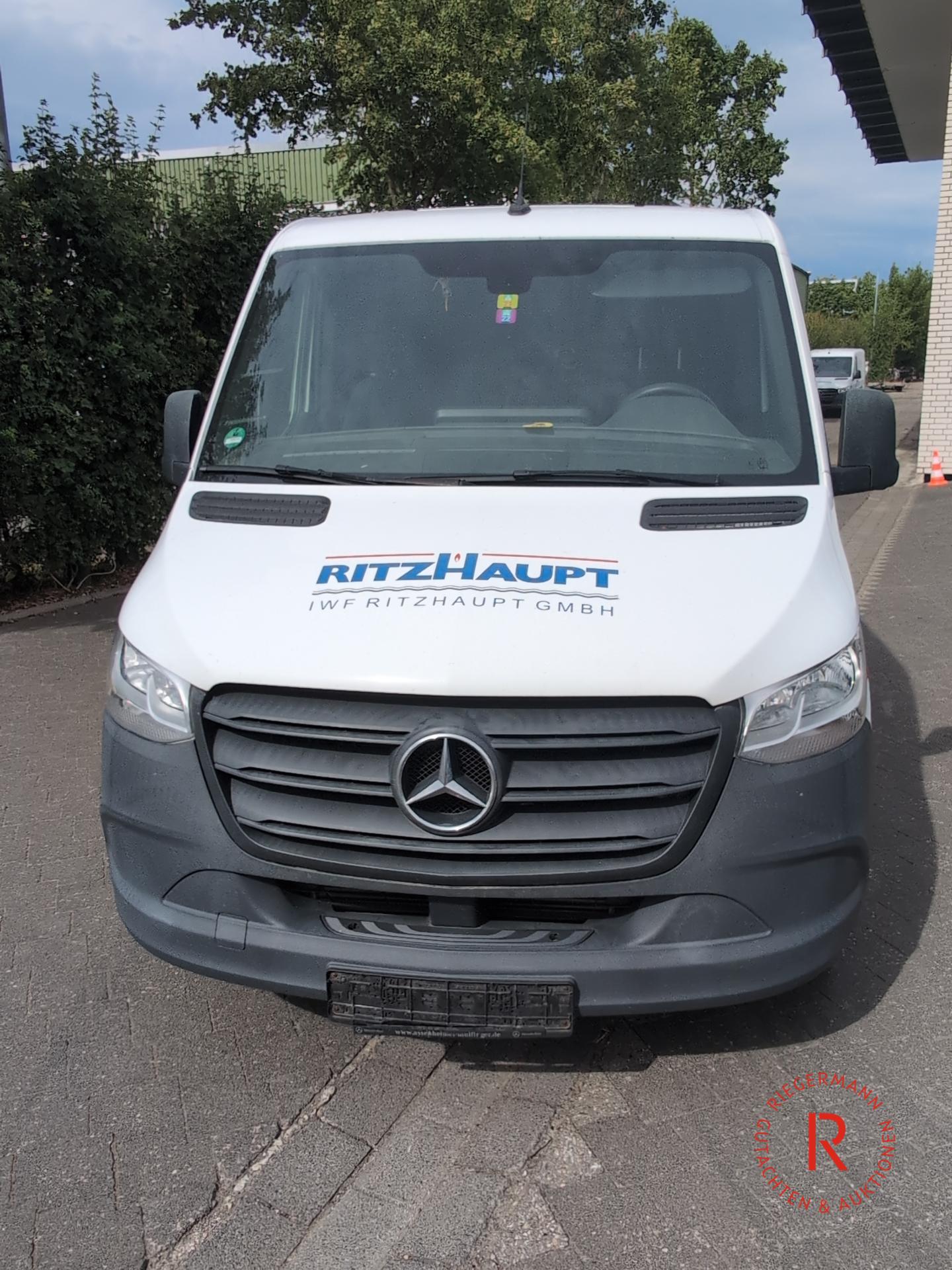 NUTZFAHRZEUG TRANSPORTER